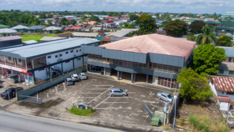 Kwattaweg 223-225, Q-Mall