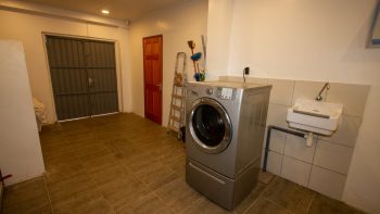 Haydnstraat 15 - Noord -Paramaribo - Surgoed Makelaardij NV - Huurwoning - HW00809 - (35)