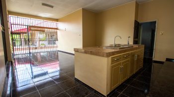 Bomaweg 125 - Saanto Boma - Wanica - Surgoed Makelaardij nv - Koopwoning KW01105 (9)