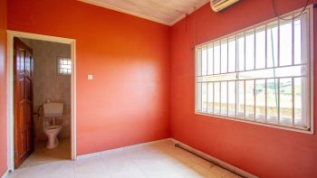 Hk Tineweg en Semaniastraat-oost- Garnizoenspad- Wanica- Surgoed Makelaardij NV- Koopwoning- KW01102 (22)
