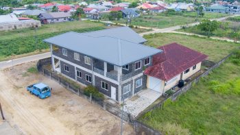 Hk Tineweg en Semaniastraat-oost- Garnizoenspad- Wanica- Surgoed Makelaardij NV- Koopwoning- KW01102 (3)