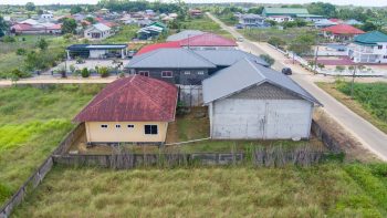 Hk Tineweg en Semaniastraat-oost- Garnizoenspad- Wanica- Surgoed Makelaardij NV- Koopwoning- KW01102 (6)