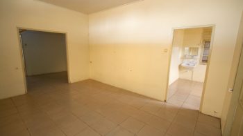 Schietbaanweg 6-8- Paramaribo Zuid- Paramaribo- Suriname- Surgoed Makelaardij N.V- KZ01142 (10)