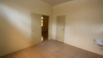 Schietbaanweg 6-8- Paramaribo Zuid- Paramaribo- Suriname- Surgoed Makelaardij N.V- KZ01142 (8)