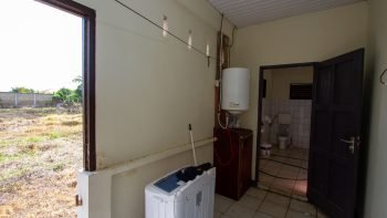 Baboe G Sewrajsingweg 67- Leiding-Paramaribo-Suriname-Surgoed Makelaardij N.V- KW00169 (24)
