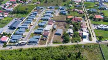 Baboe G Sewrajsingweg 67- Leiding-Paramaribo-Suriname-Surgoed Makelaardij N.V- KW00169 (39)
