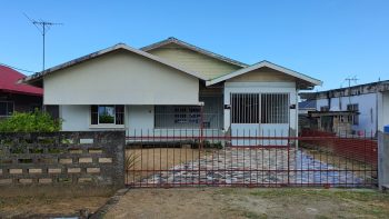 Devikastraat west 14 - Garnizoenspad - Wanica - Surgoed Makelaardij NV - Koopwoning W0760B6 (1)