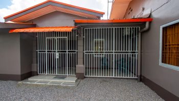 Teresinastraat 8- Beni's Park- Paramaribo- Suriname- Surgoed Makelaardij N.V- KW01180 (36)