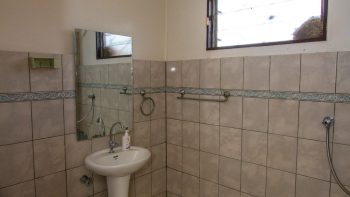 Hoek Beterwonenstraat - Drambrandersgracht 65A- Paramaribo Centrum- Paramaribo- Suriname- Surgoed Makelaardij N.V- KW01206 (18)
