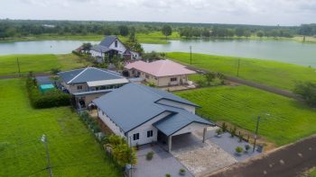 Kranspalmlaan 19- Palm Village- Belwaarde- Commewijne- Suriname- Surgoed Makelaardij N.V- KW01328 (1)