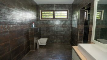 Virolastraat 44- Uitvlugt- Paramaribo- Suriname- Surgoed Makelaardij N.V- (13)