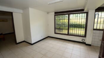 Virolastraat 44- Uitvlugt- Paramaribo- Suriname- Surgoed Makelaardij N.V- (23)