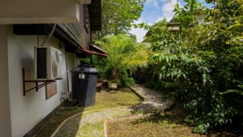 Virolastraat 44- Uitvlugt- Paramaribo- Suriname- Surgoed Makelaardij N.V- (30)