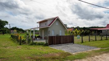 Lieuwestraat 3- Garnizoenspad- Wanica- Suriname- Surgoed Makelaardij N.V- HW01350 (25)