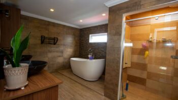 Parasolmierstraat 105- Geyersvlijt- Paramaribo- Suriname- Surgoed Makelaardij N.V- KW01283 (35)