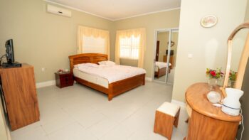 Taxusstraat 6- Garnizoenspad- Wanica- Suriname- Surgoed Makelaardij N.V- HW01346 (25)