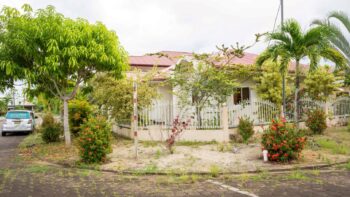 Taxusstraat 6- Garnizoenspad- Wanica- Suriname- Surgoed Makelaardij N.V- HW01346 (53)