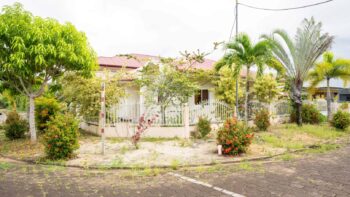 Taxusstraat 6- Garnizoenspad- Wanica- Suriname- Surgoed Makelaardij N.V- HW01346 (54)