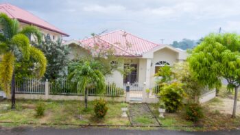 Taxusstraat 6- Garnizoenspad- Wanica- Suriname- Surgoed Makelaardij N.V- HW01346 (65)