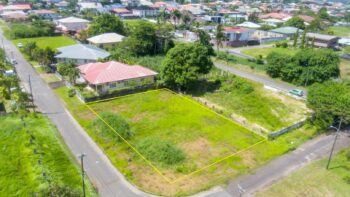 Hoek Dieselstraat-Benjamin Franklinstraat 431-Paramaribo Noord-Suriname-Surgoed Makelaardij N.V-KP01381 (1)