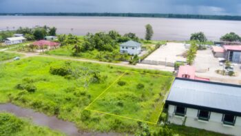 Veenwortelweg 246- Houttuin- Wanica- Suriname- Surgoed Makelaardij N.V- KP01376 (2)
