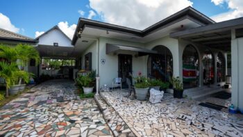 Onoribolaan 18- Hermitage- Paramaribo- Suriname- Surgoed Makelaardij N.V- KW01012 (12)