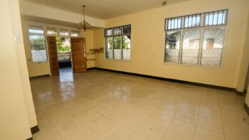 Limesgracht 98- - Paramaribo Centrum- Suriname- Surgoed Makelaardij N.V- HW01416 (12)