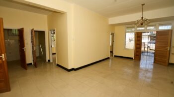 Limesgracht 98- - Paramaribo Centrum- Suriname- Surgoed Makelaardij N.V- HW01416 (8)