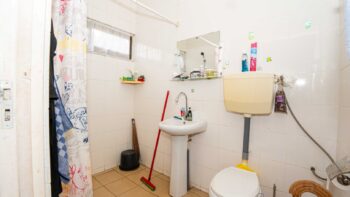 Paragh Dhaniramsingweg 26- Lelydorp- Wanica- Suriname- Surgoed Maklaardij N.V- KW01382(13)
