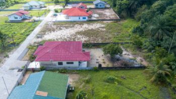 Paragh Dhaniramsingweg 26- Lelydorp- Wanica- Suriname- Surgoed Maklaardij N.V- KW01382(4)