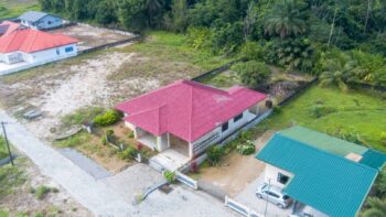 Paragh Dhaniramsingweg 26- Lelydorp- Wanica- Suriname- Surgoed Maklaardij N.V- KW01382(5)