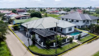 Zuurstofstraat 22- Paramaribo Noord- Suriname- Surgoed Makelaardij N.V- KW01437 (1)