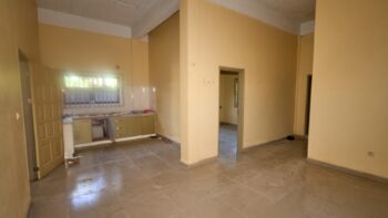 Welgelegenstraat 36- Kwatta- Paramaribo- Suriname- Surgoed Makelaardij N.V- HW01481 (15)