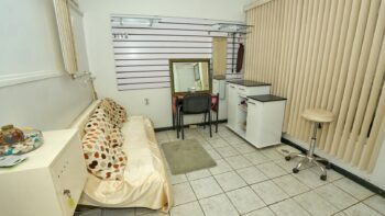 Zwartenhovenbrugstraat 14- Paramaribo Centrum- Suriname- Surgoed Makelaardij N.V- KZ01430 (21)