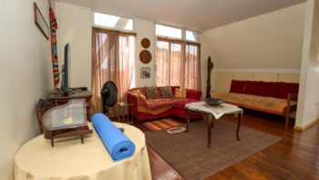 Zwartenhovenbrugstraat 14- Paramaribo Centrum- Suriname- Surgoed Makelaardij N.V- KZ01430 (45)