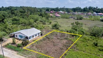 Acaciahoutstraat 42- Vredenburg serie A- Wanica- Suriname- Surgoed Makelaardij N.V- KP01512 (1)