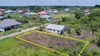 Acaciahoutstraat 42- Vredenburg serie A- Wanica- Suriname- Surgoed Makelaardij N.V- KP01512 (2)