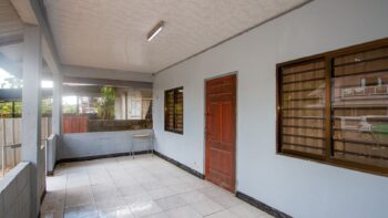 Rosalinastraat 28 - Paramaribo zuid- Suriname- Surgoed Makelaardij N.V- HW01485 (3)