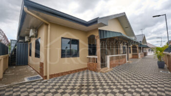 Soepgroenteweg 43- Kwatta- Paramaribo- Suriname- Surgoed Makelaardij N.V- HW01525 (50)