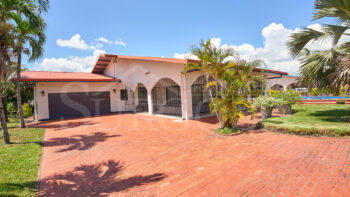 Henkielaan- Paramaribo Zuid- Suriname- Surgoed Makelaardij N.V- HW01552 (7)