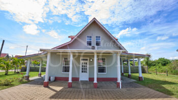 Shantaweg 18- Garnizoenspad- Wanica- Suriname- Surgoed Makelaardij N.V- HW01455 (2)